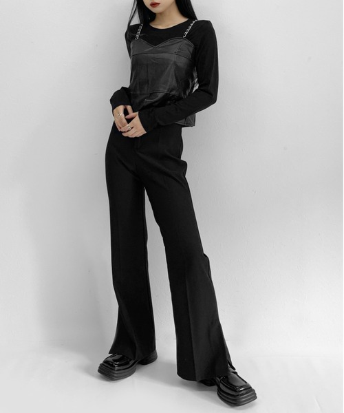 LVEU.（ラブユ.）の「Faux leather chain bustier & long sleeve tee / 合皮チェーンビスチェ＆ロンT（キャミソール・レディース・ブラック・FREE）」の10枚目の写真