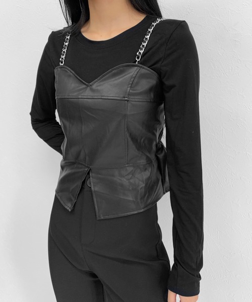 LVEU.（ラブユ.）の「Faux leather chain bustier & long sleeve tee / 合皮チェーンビスチェ＆ロンT（キャミソール・レディース・ブラック・FREE）」の14枚目の写真