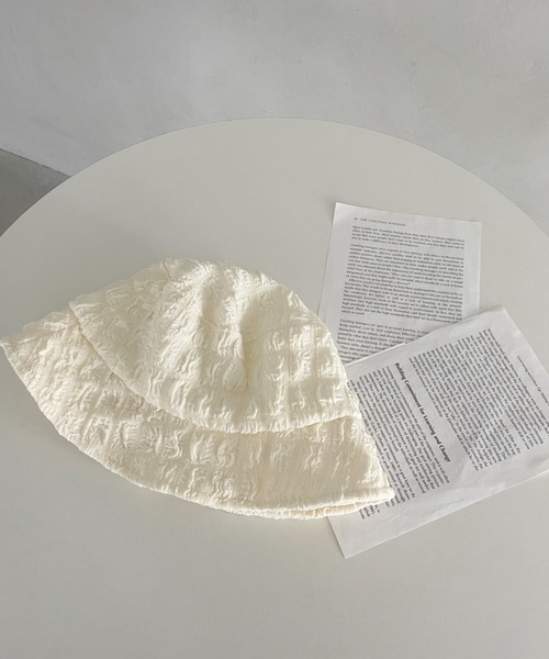 CLEA（クレア）の「ふくれジャガード/ポップコーンバケットハット（ハット・レディース・ホワイト/ブラック・FREE）」の3枚目の写真