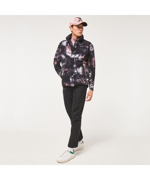 OAKLEY(オークリー)の「オークリー SKULL TRANSFORM DOWN VEST 2.0 ゴルフウェア/ダウンベスト/GOLF ゴルフ/OAKLEY(ベスト・メンズ・ブラック/パープル/その他/ブラック系その他・S/M/L/XL)」の5枚目の写真