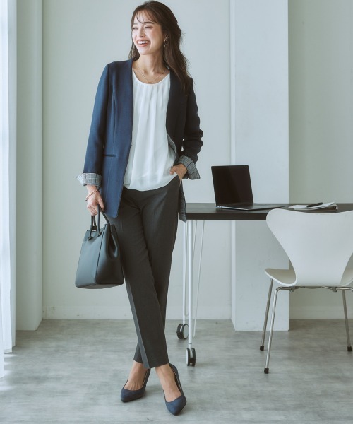 7days Life Styling(セブンデイズライフスタイリング)の「【あったか裏地付】シフォン前タックブラウス(シャツ/ブラウス・レディース・サックスブルー系/オフホワイト/ネイビー/グレー/モカ/パープル系/ライトベージュ/ブラック・S/L/LL/M)」の17枚目の写真
