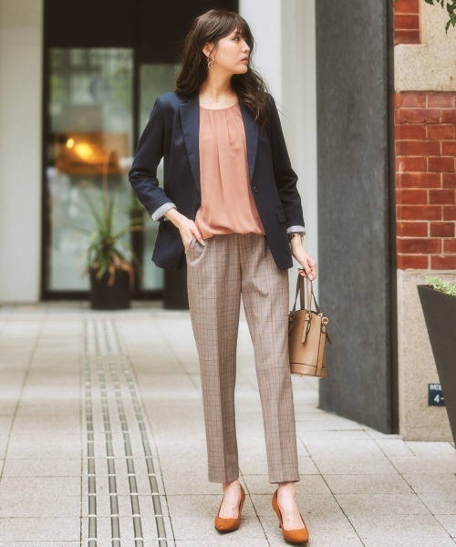 7days Life Styling(セブンデイズライフスタイリング)の「【あったか裏地付】シフォン前タックブラウス(シャツ/ブラウス・レディース・サックスブルー系/オフホワイト/ネイビー/グレー/モカ/パープル系/ライトベージュ/ブラック・S/L/LL/M)」の19枚目の写真