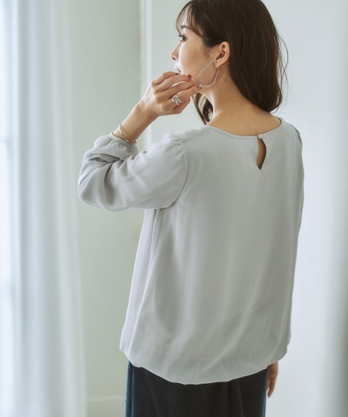 7days Life Styling(セブンデイズライフスタイリング)の「【あったか裏地付】シフォン前タックブラウス(シャツ/ブラウス・レディース・サックスブルー系/オフホワイト/ネイビー/グレー/モカ/パープル系/ライトベージュ/ブラック・S/L/LL/M)」の21枚目の写真