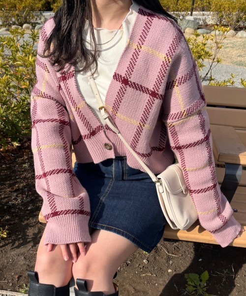 nemne store(ネンネストア)の「深Vネックチェック柄カーディガン(カーディガン/ボレロ・レディース・グリーン/ピンク/ブルー/アイボリー・フリー)」の13枚目の写真