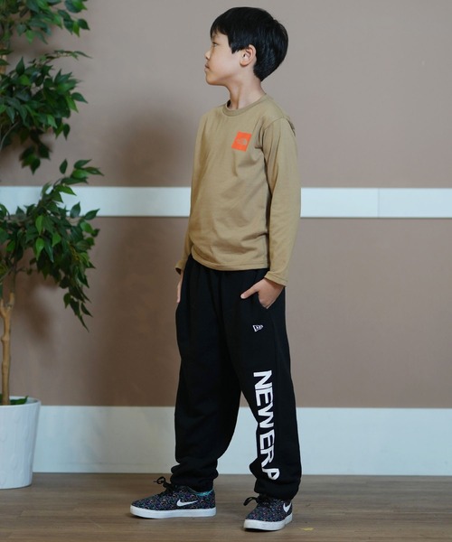 THE NORTH FACE(ザノースフェイス)の「THE NORTH FACE/ザ・ノース・フェイス キッズ ロンT ブランドロゴ NTJ32357(Tシャツ/カットソー・キッズ・ブラック/ホワイト/ホワイト×ブラック/ブラウン/ホワイト×ネイビー/ホワイト×ブルー/ベージュ/ダークグレー/ダークベージュ/パープル・130cm/150cm/140cm/100cm/120cm/110cm/160cm)」の17枚目の写真