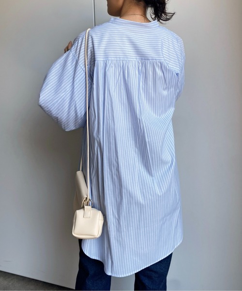 CPCM（シーピーシーエム）の「Wボタンストライプ袖ボリュームブラウス（シャツ/ブラウス・レディース・ネイビー/オレンジ/サックスブルー/グリーン・FREE）」の11枚目の写真