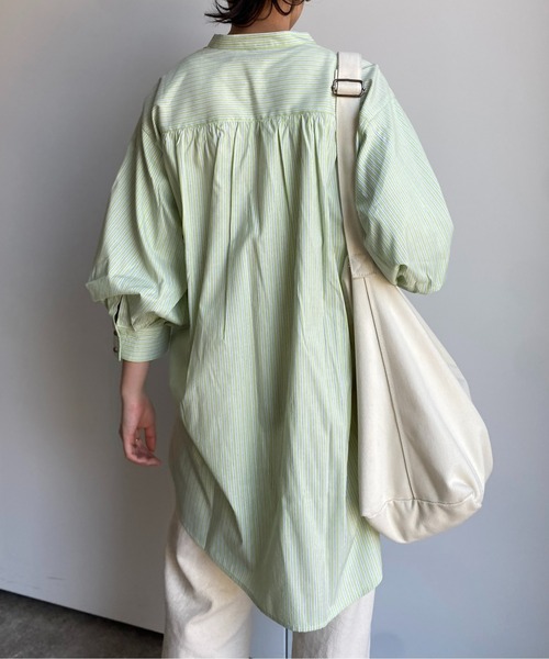 CPCM（シーピーシーエム）の「Wボタンストライプ袖ボリュームブラウス（シャツ/ブラウス・レディース・ネイビー/オレンジ/サックスブルー/グリーン・FREE）」の16枚目の写真