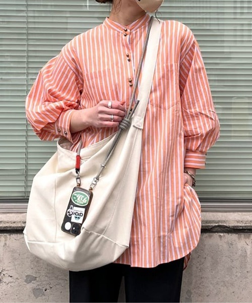 CPCM（シーピーシーエム）の「Wボタンストライプ袖ボリュームブラウス（シャツ/ブラウス・レディース・ネイビー/オレンジ/サックスブルー/グリーン・FREE）」の7枚目の写真