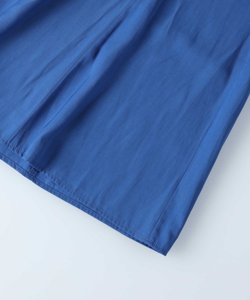 HONEYSUCKLE ROSE（ハニーサックルローズ）の「【HONEYSUCKLE ROSE】裾フレアスカート（スカート・レディース・ブラック/ブルー/ダークインディゴブルー/ホワイト×ブラック・M/L）」の5枚目の写真