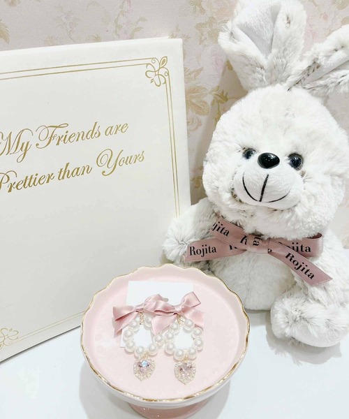 ROJITA(ロジータ)の「リボン付サークルパールイヤリング(イヤリング・レディース・ピンク/ブラック/ホワイト・FREE)」の3枚目の写真