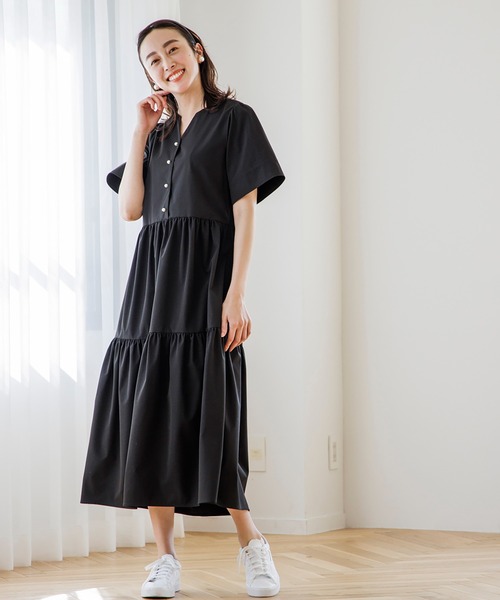 Emma Taylor（エマテイラー）の「パール釦ティアードワンピース