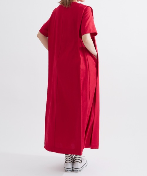EDIT Gris（エディットグリ）の「【ボディラインを拾わないゆったりシルエット】半袖リネンタッチワンピース（ワンピース・レディース・レッド/ブルー/ブラック/ライトベージュ・FREE）」の17枚目の写真