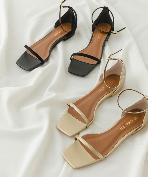 RODE SKO（ロデスコ）の「『MADE IN JAPAN』 ナローストラップフラットサンダル（サンダル・レディース・ブラック/ゴールド・36/37/38）」の9枚目の写真