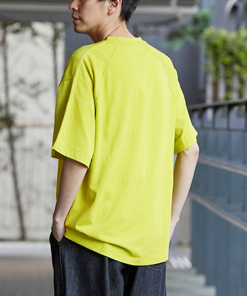 417 EDIFICE(フォーワンセブンエディフィス)の「スプリットラグラン タフTシャツ(Tシャツ/カットソー・メンズ・ホワイト/ブラック/ライトグリーン/ベージュ・MEDIUM/X-LARGE/LARGE)」の4枚目の写真