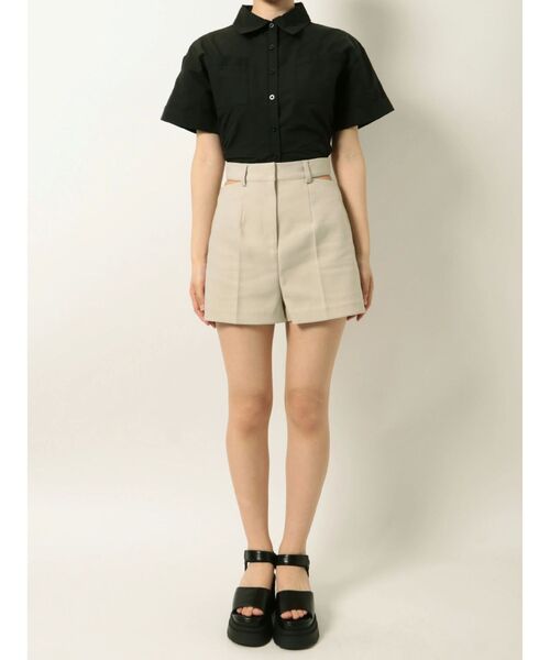 EMODA(エモダ)の「サイドカットショートパンツ(その他パンツ・レディース・アイボリー/ブラック・SMALL/MEDIUM)」の15枚目の写真