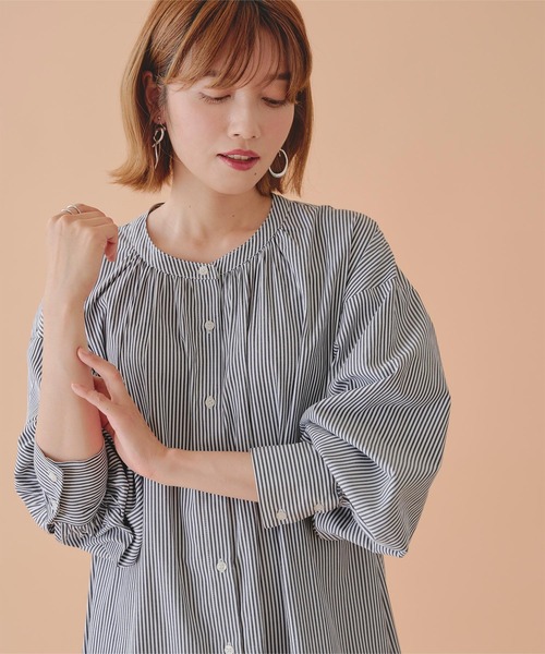 titivate（ティティベイト）の「バンドカラーギャザーシャツワンピース（シャツワンピース・レディース・オフホワイト/ブラック系その他/パープル系その他/ブルー系その他・S/M）」の12枚目の写真