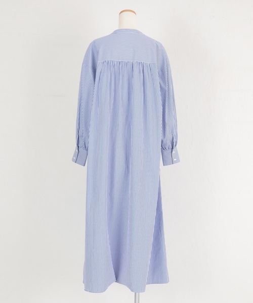 titivate（ティティベイト）の「バンドカラーギャザーシャツワンピース