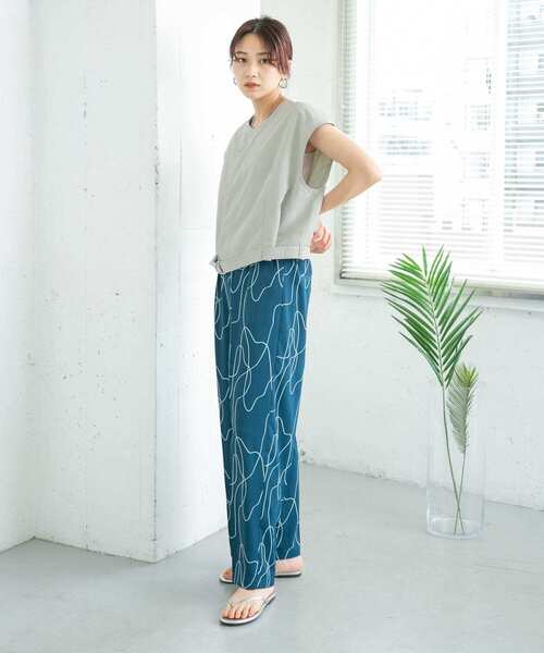 KBF(ケイビーエフ)の「ウエストベルトミリタリーショートベスト(ベスト・レディース・ライトカーキ/チャコールグレー・ONE)」の18枚目の写真