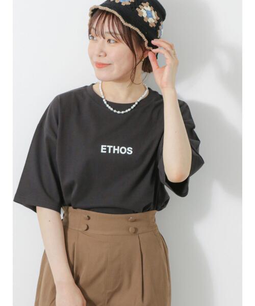 ehka sopo（エヘカソポ）の「プチロゴTシャツ（Tシャツ/カットソー・レディース・オフホワイト/ベージュ/ブラック/ミント・F）」の3枚目の写真