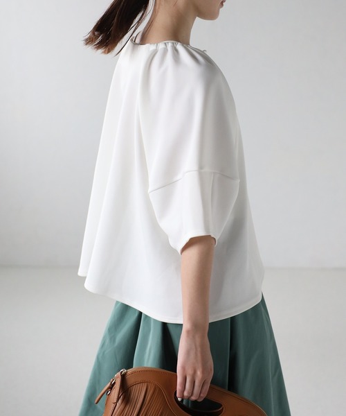 sakishimatokyo(サキシマトーキョー)の「コクーンスリーブキーネックトップス(Tシャツ/カットソー・レディース・ブラック/グレイッシュベージュ/オフホワイト/チャコール・FREE)」の14枚目の写真