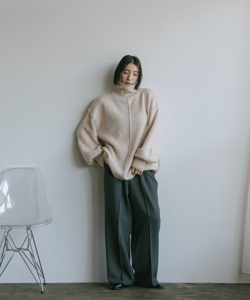 select MOCA(セレクトモカ)の「リンキングボリュームスリーブニット(ニット/セーター・レディース・ブラック/サックスブルー/アイボリー/グレイッシュベージュ・FREE)」の18枚目の写真