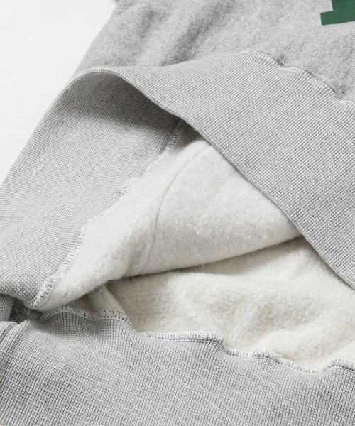 GYPSY&SONS（ジプシーアンドサンズ）の「80 SWEAT PARKA PT college　ハチマルスウェットパーカー　プリントカレッジ（パーカー・メンズ・ネイビー/アッシュグレー/グリーン・MEDIUM/LARGE/SMALL/X-LARGE）」の10枚目の写真