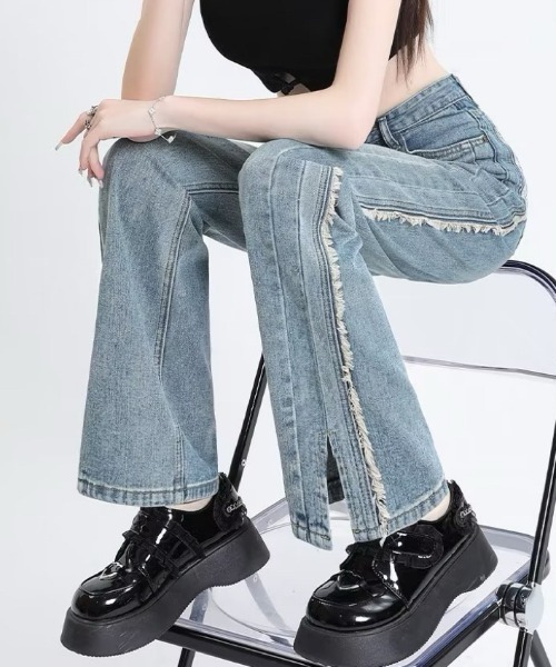 DIAVEL（ディアベル）の「サイドフリンジスリットパンツ ライン入りデニムパンツ（デニムパンツ・レディース・ブルー/サックスブルー/ダークグレー・M/L/S）」の18枚目の写真