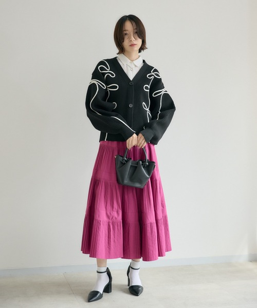 チロリンママです。トゥービーシック♡ネイビー　ウールスカートとカーディガン Dignite Collier 三段プリーツスカート（スカート）｜Dignite collier