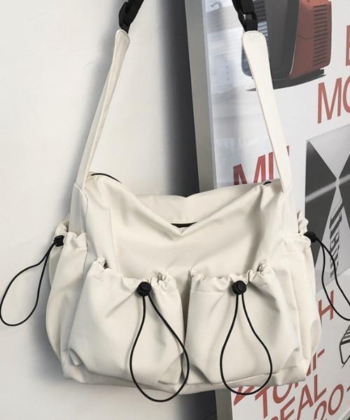 MGV（エムジーヴィー）の「ドローコードショルダーバッグ（ショルダーバッグ・メンズ・ブラック/ホワイト/グレー・FREE）」の13枚目の写真
