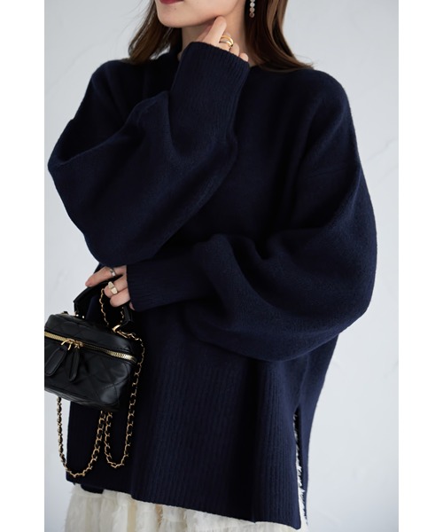 &. NOSTALGIA(アンドドットノスタルジア)の「【ZOZO限定】サイドスリットもちもちニットプルオーバー(ニット/セーター・レディース・オートミール/ネイビー/イエロー・FREE)」の15枚目の写真