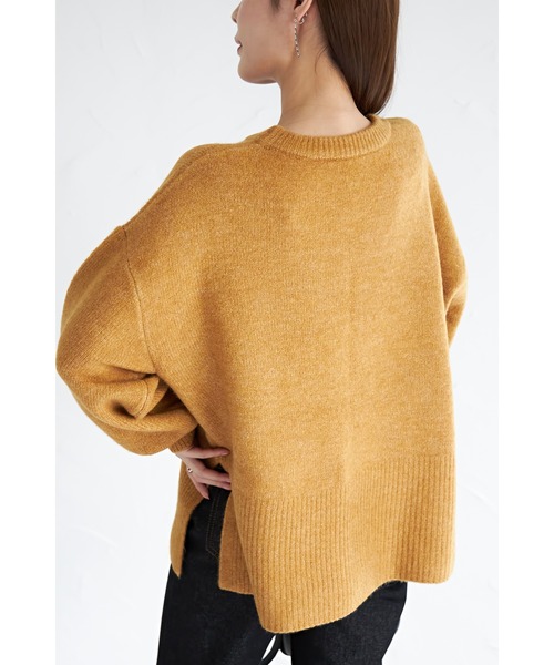 &. NOSTALGIA(アンドドットノスタルジア)の「【ZOZO限定】サイドスリットもちもちニットプルオーバー(ニット/セーター・レディース・オートミール/ネイビー/イエロー・FREE)」の11枚目の写真