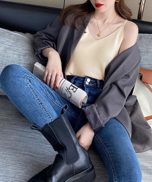 MILAE(ミレ)の「Vネックリブ編みニットタンクトップ キャミソール(タンクトップ・レディース・ホワイト/カーキ/アイボリー/ブラック・FREE)」の6枚目の写真