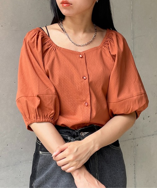Thevon(ゼボン)の「スクエアネック5分袖バルーンスリーブブラウス(シャツ/ブラウス・レディース・オレンジ/オフホワイト/ブラック/カーキ・FREE)」の22枚目の写真