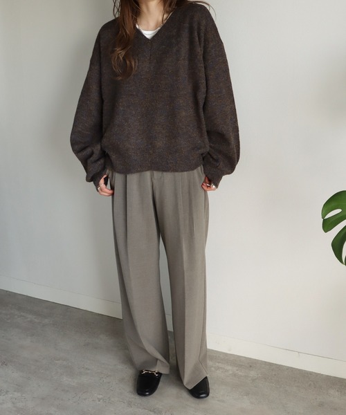 COURO(コウロ)の「5GMIXカラー幻彩モヘアライクVネックニット(ニット/セーター・レディース・ブラウン/ベージュ/ブルーグリーン・M)」の7枚目の写真