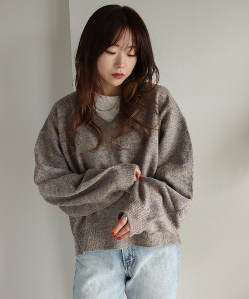 COURO(コウロ)の「5GMIXカラー幻彩モヘアライクVネックニット(ニット/セーター・レディース・ブラウン/ベージュ/ブルーグリーン・M)」の8枚目の写真