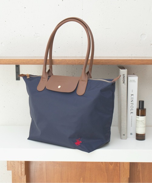 BEVERLY HILLS POLO CLUB（ビバリーヒルズポロクラブ）の「【BEVERLY HILLS POLO CLUB】新色追加！《別注》ナイロンPUハンドルトート 大 A4サイズ収納可能 PC 通勤 通学 ビジネスバッグ（トートバッグ・レディース・ネイビー/ブラック/グレー/ベージュ/ブラック系その他2/グレー系その他2・FREE）」の6枚目の写真