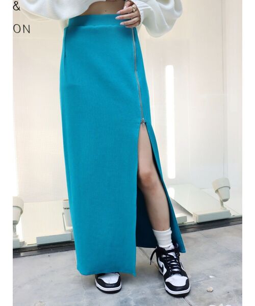 EVRIS（エヴリス）の「ZIPスリットロングスカート（スカート・レディース・ブラック/ブルー・FREE）」の7枚目の写真