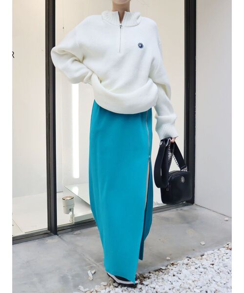 EVRIS（エヴリス）の「ZIPスリットロングスカート（スカート・レディース・ブラック/ブルー・FREE）」の10枚目の写真