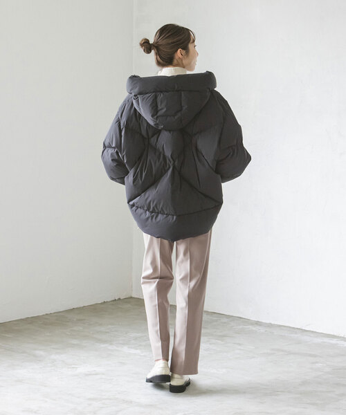 Noble（ノーブル）の「《追加》キャロットシルエットステップヘムパンツ（スラックス・レディース・ホワイト系その他/ベージュ/ラベンダー/ブラック・34/36/38/40）」の22枚目の写真