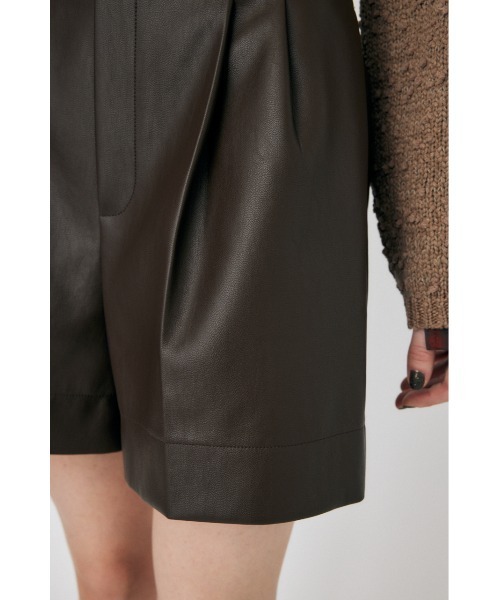 MOUSSY（マウジー）の「F/LEATHER GURKHA ショーツ（その他パンツ・レディース・ダークブラウン/ブラック・2/1/0）」の9枚目の写真