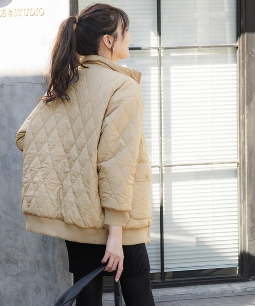 coca(coca)(コカ)の「2WAYボアリバーシブルキルトジャケット(ブルゾン・レディース・カーキ/ベージュ・M/L)」の10枚目の写真