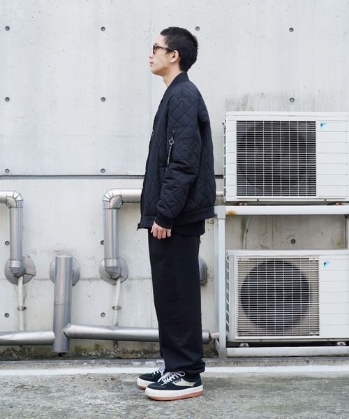 Calvin Klein(カルバン・クライン)の「Calvin Klein / カルバン クライン ダイヤキルトボンバージャケット(ブルゾン・メンズ・ブラック・MEDIUM/LARGE/X-LARGE)」の9枚目の写真