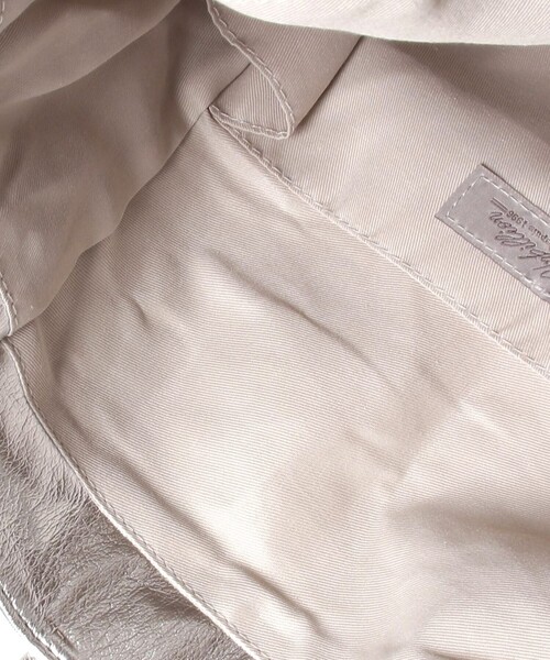 fredy emue（フレディエミュ）の「ソフトメタリックトートバッグ（トートバッグ・レディース・ブロンズ/シルバー・FREE）」の10枚目の写真