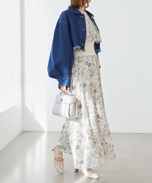 MAJESTIC LEGON（マジェスティックレゴン）の「クロップドG