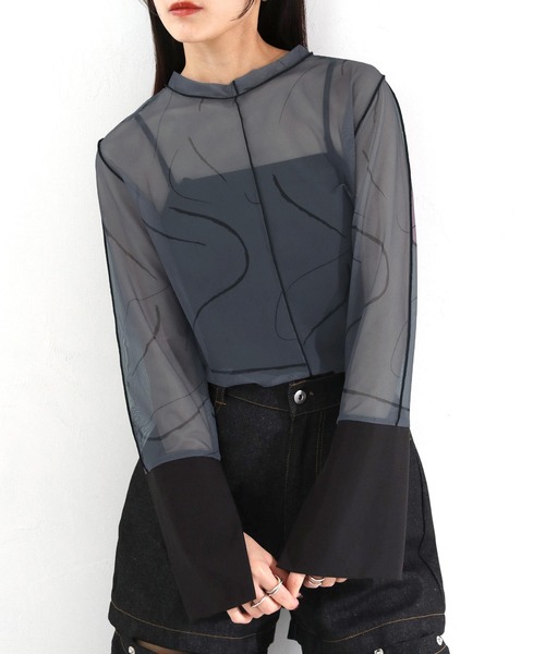 cheriella（シェリエラ）の「【cheriella】WEB限定前後2WAY袖切替マーブルシアートップス WEB LIMITED 2-WAY MARBLE SHEER TOPS WITH CONTRAST SLEEVES（Tシャツ/カットソー・レディース・ブルーグリーン/ネイビー/チャコールグレー/ブラック/ベージュ・M）」の18枚目の写真