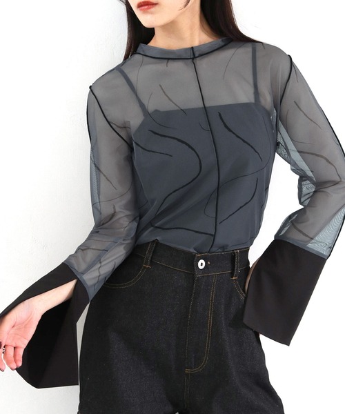 cheriella（シェリエラ）の「【cheriella】WEB限定前後2WAY袖切替マーブルシアートップス WEB LIMITED 2-WAY MARBLE SHEER TOPS WITH CONTRAST SLEEVES（Tシャツ/カットソー・レディース・ブルーグリーン/ネイビー/チャコールグレー/ブラック/ベージュ・M）」の19枚目の写真