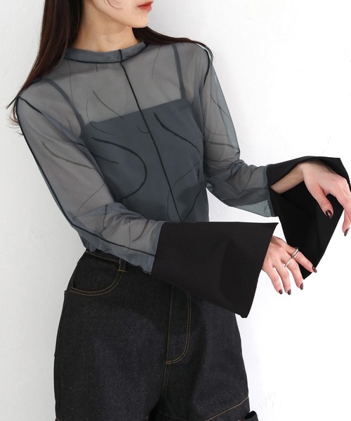 cheriella（シェリエラ）の「【cheriella】WEB限定前後2WAY袖切替マーブルシアートップス WEB LIMITED 2-WAY MARBLE SHEER TOPS WITH CONTRAST SLEEVES（Tシャツ/カットソー・レディース・ブルーグリーン/ネイビー/チャコールグレー/ブラック/ベージュ・M）」の21枚目の写真