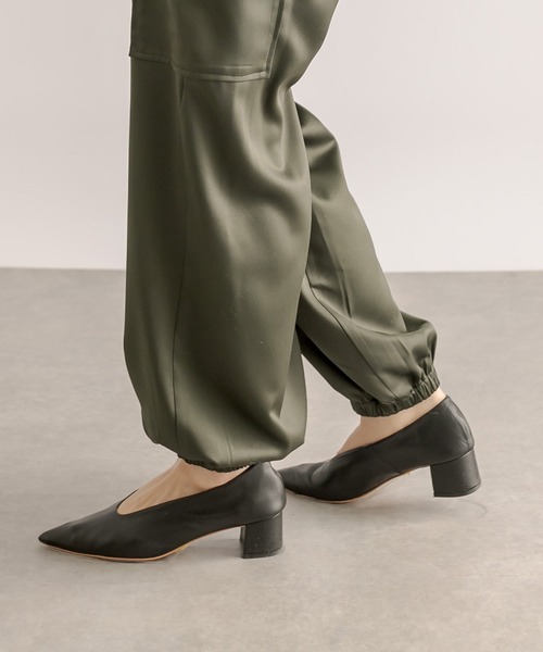 RIVE DROITE（リヴドロワ）の「ポインテッドソフトパンプス（パンプス・レディース・シルバー/サックスブルー/ブラック・24/23/23.5）」の15枚目の写真