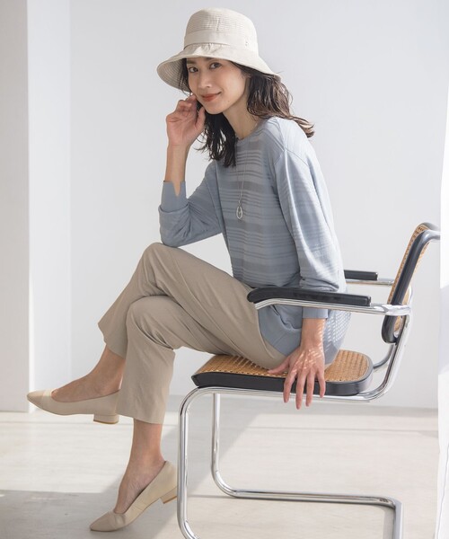 J.PRESS Ladies(J.プレス レディス)の「【WEB限定カラーあり・洗える】SILKY RAYON STRETCH ボーダー ニット(ニット/セーター・レディース・ライトグレー系/ダルブルー系/ネイビー系/ブラウン系・SMALL)」の6枚目の写真
