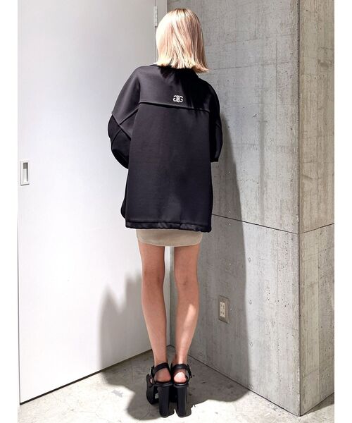 GYDA（ジェイダ）の「SymmetryGYDA ラインデザインジャケット（ブルゾン・レディース・オフホワイト/ブラック・FREE）」の10枚目の写真